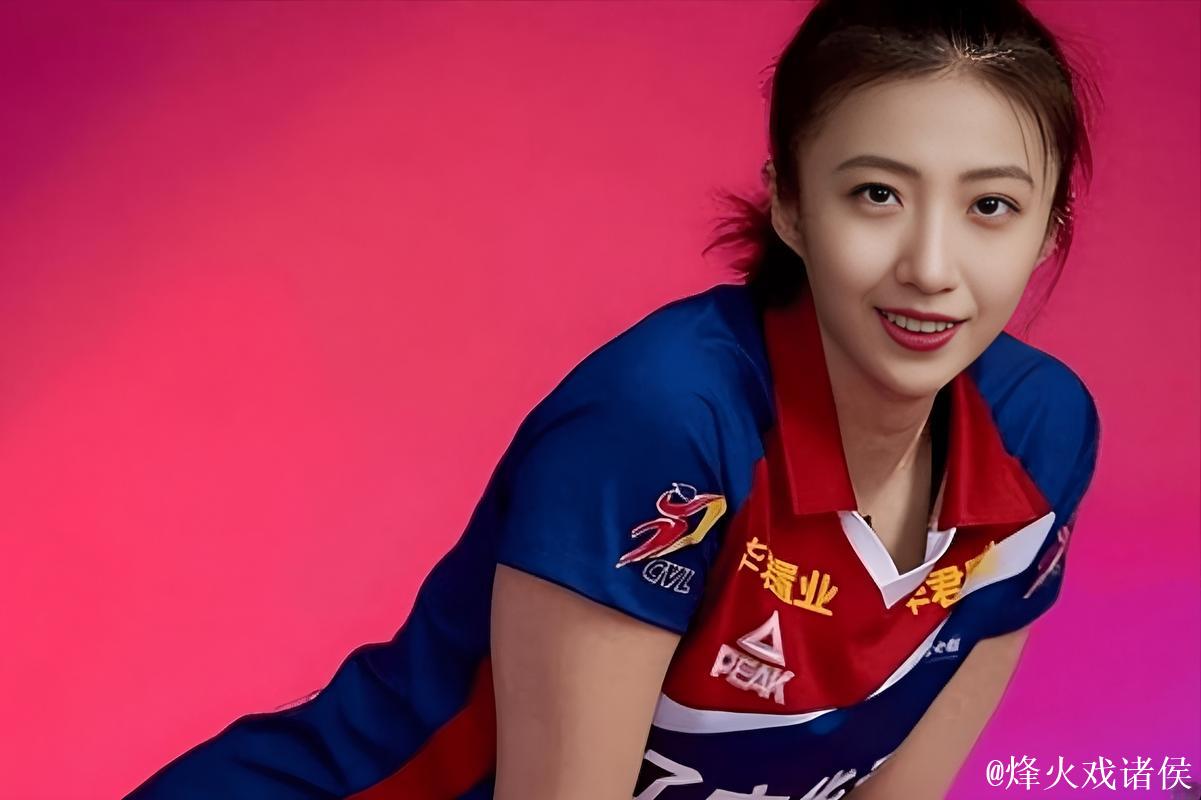 接任赵勇，女排名帅上任，36岁，曾协助日本名帅，丁霞期待